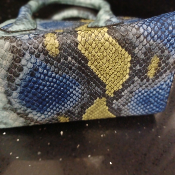 Mini Snakeskin Purse - Picture 5 of 8